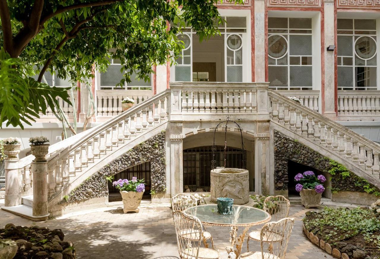 Hotel Artemisia Domus - Giardino Neapel Exterior foto