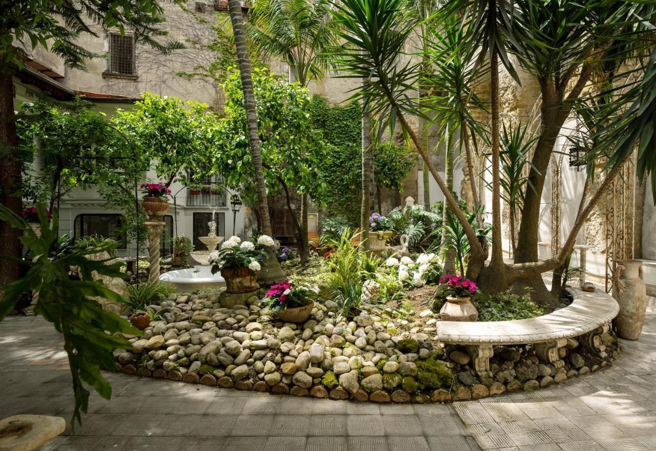 Hotel Artemisia Domus - Giardino Neapel Exterior foto